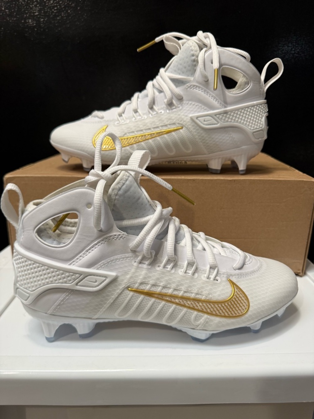 Nike Huarache 9 Elite Mid LAX Men's Size 6 Women's 7.5 White Metallic Vivid Gold